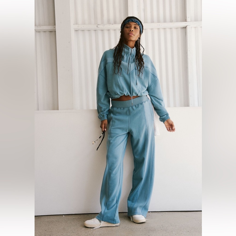 FREE PEOPLE Out of Sight Set, Size Large, Blue Moon. Sold as set.
